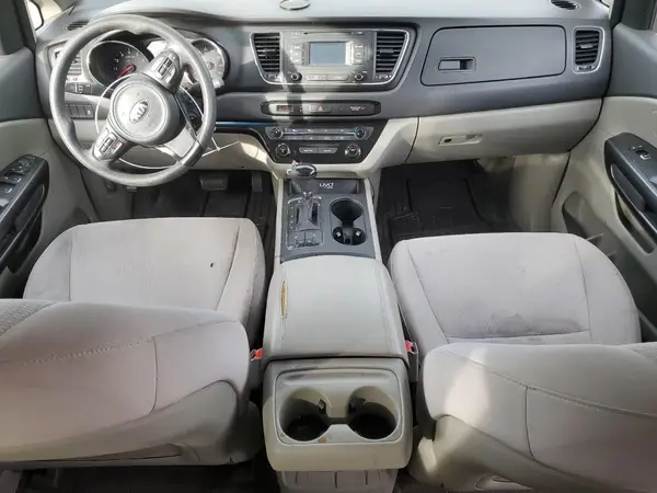 KNDMB5C17G6082829 2016 KIA SEDONA - Image 8