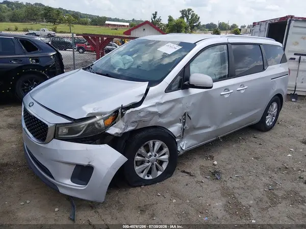 KNDMB5C17G6085570 2016 KIA SEDONA - Image 2