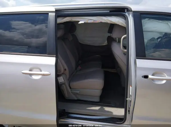 KNDMB5C17G6085570 2016 KIA SEDONA - Image 8