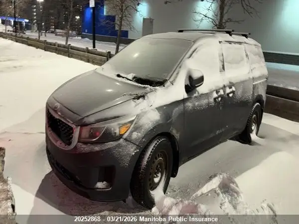 KNDMB5C17G6087559 2016 KIA SEDONA - Image 2