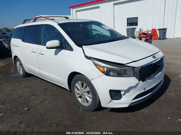 KNDMB5C17G6087920 2016 KIA SEDONA - Image 1