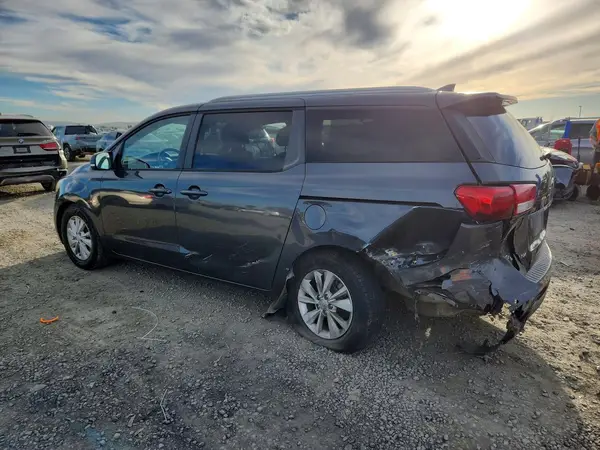 KNDMB5C17G6098013 2016 KIA SEDONA - Image 2