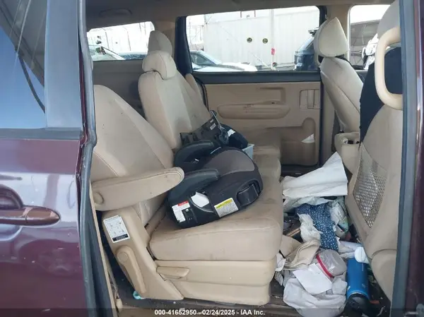 KNDMB5C17G6123833 2016 KIA SEDONA - Image 8