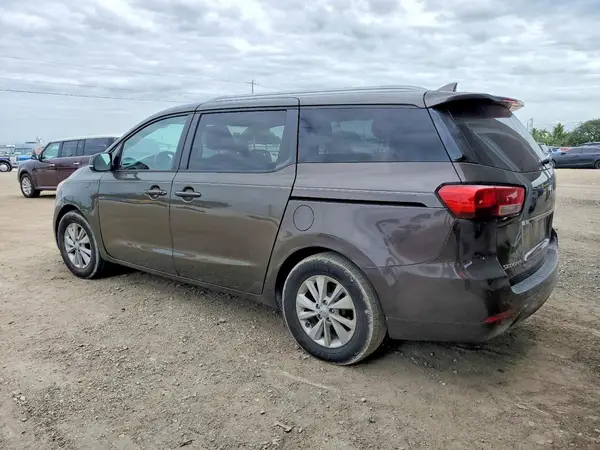 KNDMB5C17G6126036 2016 KIA SEDONA - Image 2