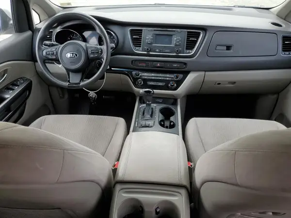 KNDMB5C17G6131138 2016 KIA SEDONA - Image 8
