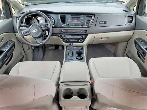 KNDMB5C17G6134864 2016 KIA SEDONA - Image 8