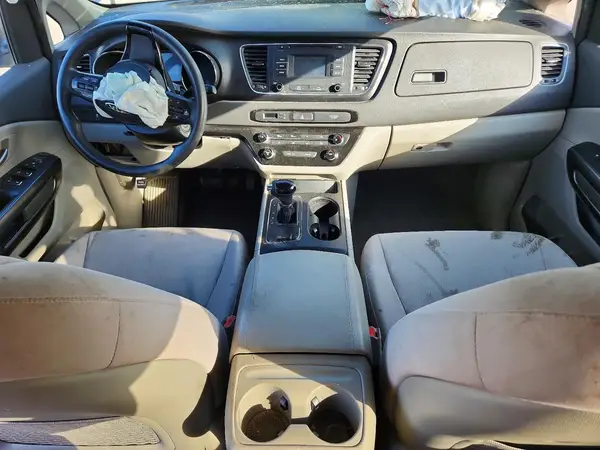 KNDMB5C17G6143273 2016 KIA SEDONA - Image 8