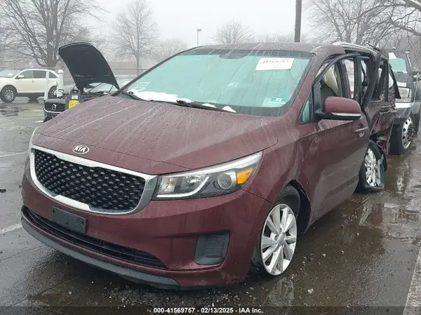 KNDMB5C17G6144987 2016 KIA SEDONA - Image 2