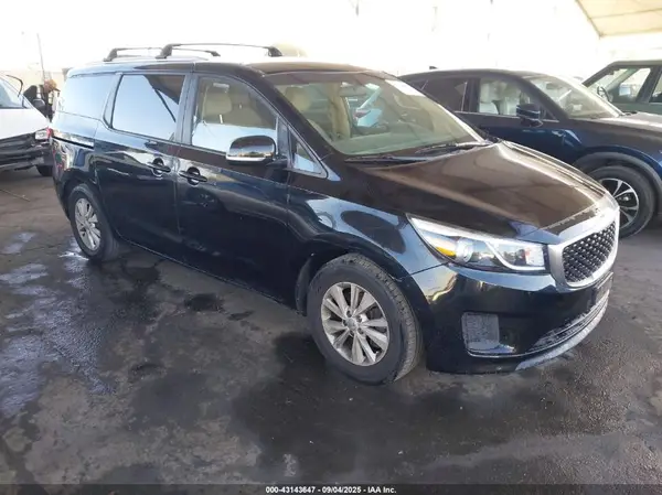 KNDMB5C17G6146884 2016 KIA SEDONA