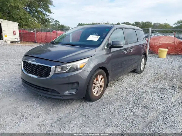 KNDMB5C17G6148358 2016 KIA SEDONA - Image 2