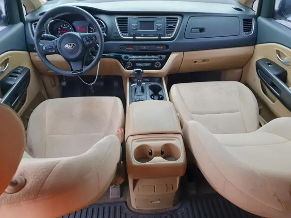 KNDMB5C17G6151616 2016 KIA SEDONA - Image 8