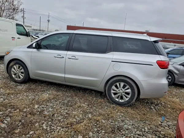 KNDMB5C17G6163216 2016 KIA SEDONA - Image 2