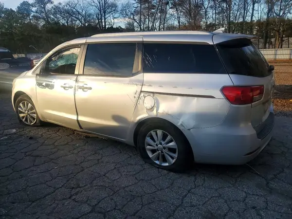 KNDMB5C17G6163233 2016 KIA SEDONA - Image 2