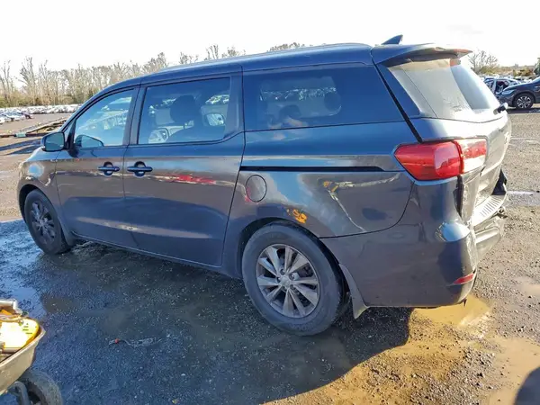 KNDMB5C17G6179495 2016 KIA SEDONA - Image 2