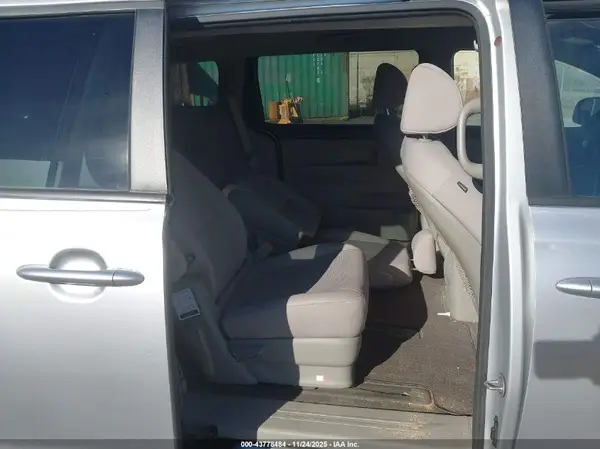 KNDMB5C17G6179738 2016 KIA SEDONA - Image 8