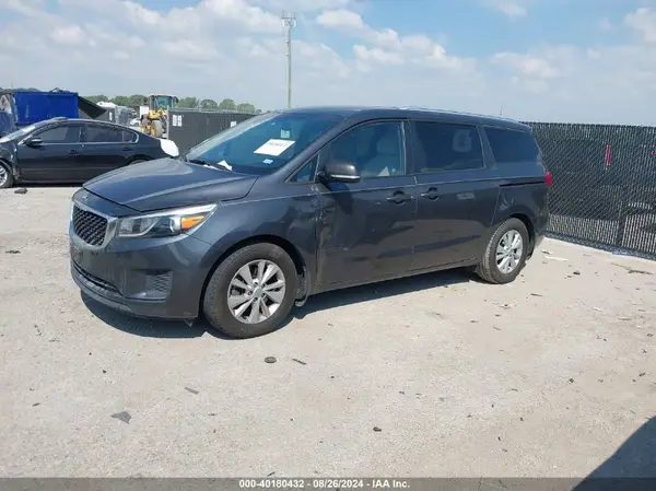 KNDMB5C17G6182218 2016 KIA SEDONA - Image 2