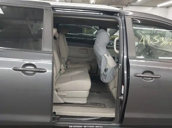 KNDMB5C17G6183692 2016 KIA SEDONA - Image 8