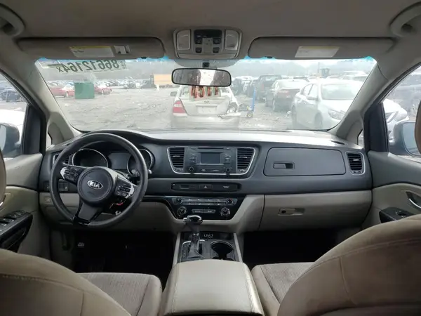 KNDMB5C17G6194594 2016 KIA SEDONA - Image 8