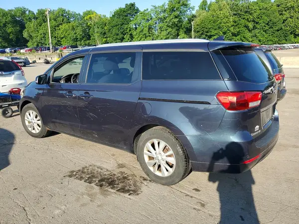 KNDMB5C17G6195003 2016 KIA SEDONA - Image 2