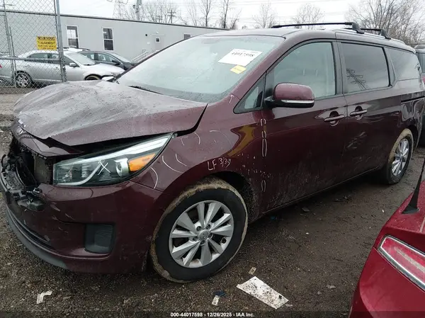 KNDMB5C17G6199097 2016 KIA SEDONA - Image 2