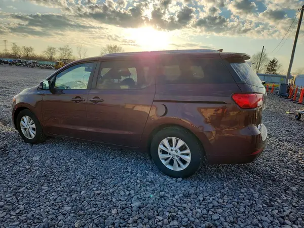 KNDMB5C17G6204010 2016 KIA SEDONA - Image 2
