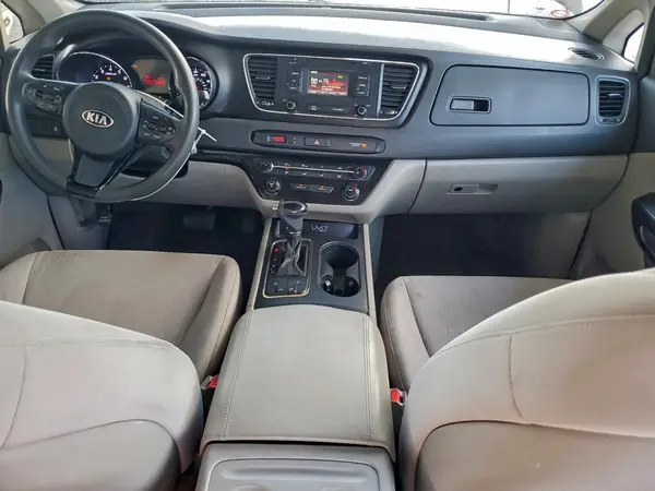 KNDMB5C17G6205805 2016 KIA SEDONA - Image 8