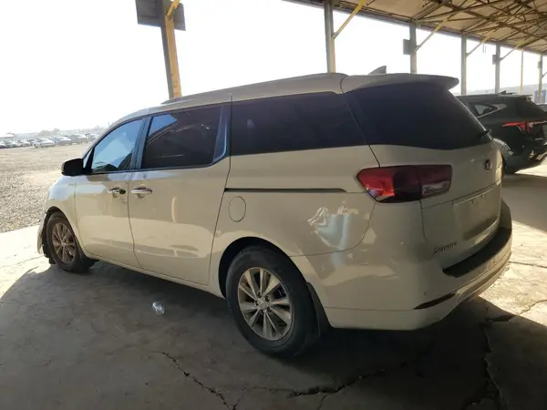 KNDMB5C17G6209482 2016 KIA SEDONA - Image 2