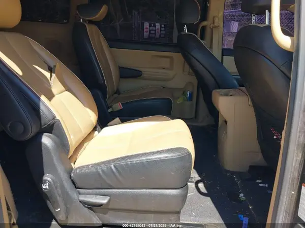 KNDMB5C17G6212995 2016 KIA SEDONA - Image 8