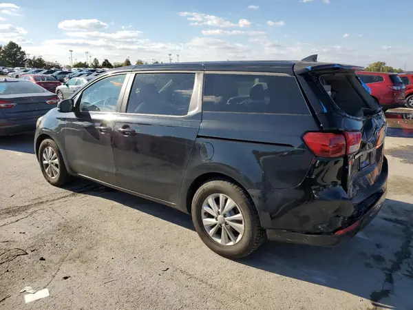 KNDMB5C17H6217762 2017 KIA SEDONA - Image 2