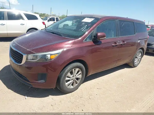 KNDMB5C17H6221679 2017 KIA SEDONA - Image 2