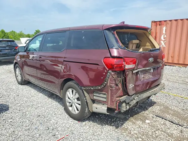 KNDMB5C17H6223156 2017 KIA SEDONA - Image 2