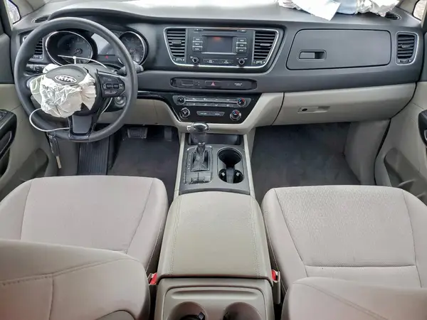 KNDMB5C17H6225926 2017 KIA SEDONA - Image 8