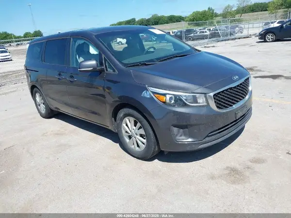KNDMB5C17H6227336 2017 KIA SEDONA - Image 1