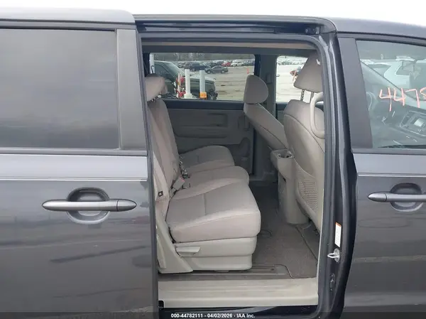 KNDMB5C17H6227403 2017 KIA SEDONA - Image 8
