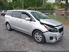 KNDMB5C17H6229846 2017 KIA SEDONA
