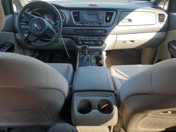 KNDMB5C17H6230849 2017 KIA SEDONA - Image 8