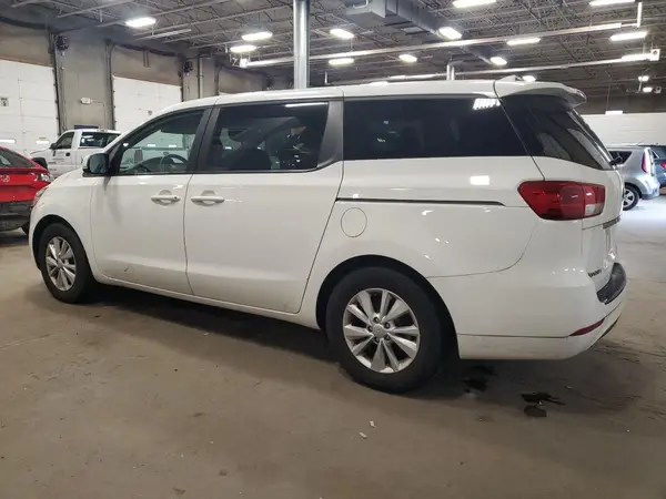 KNDMB5C17H6234464 2017 KIA SEDONA - Image 2