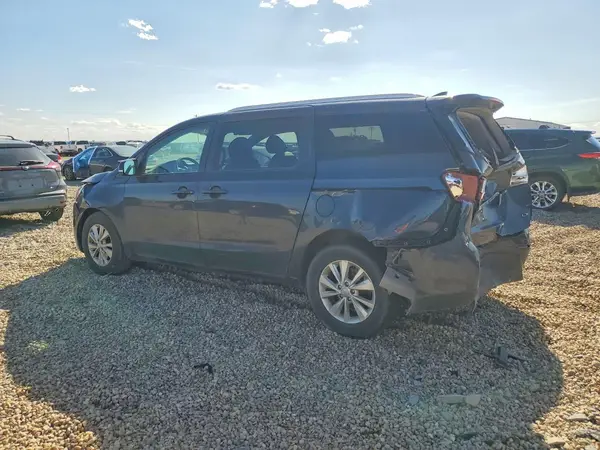 KNDMB5C17H6240331 2017 KIA SEDONA - Image 2