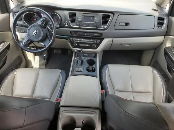 KNDMB5C17H6240345 2017 KIA SEDONA - Image 8