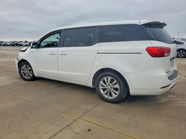 KNDMB5C17H6241737 2017 KIA SEDONA - Image 2