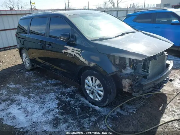 KNDMB5C17H6242614 2017 KIA SEDONA - Image 1