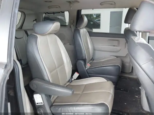 KNDMB5C17H6245061 2017 KIA SEDONA - Image 8