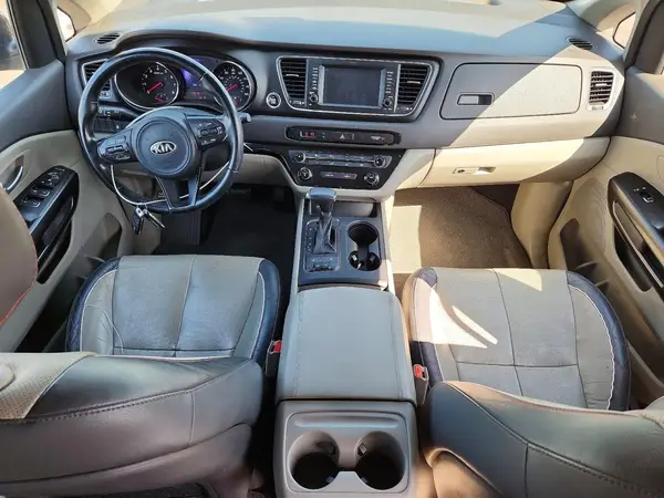 KNDMB5C17H6246758 2017 KIA SEDONA - Image 8