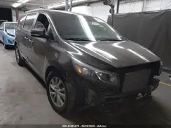 KNDMB5C17H6248168 2017 KIA SEDONA