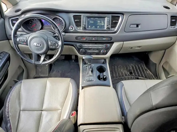 KNDMB5C17H6249370 2017 KIA SEDONA - Image 8