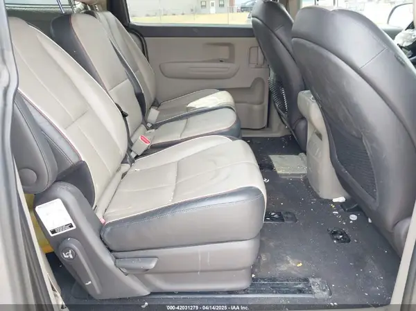 KNDMB5C17H6253936 2017 KIA SEDONA - Image 8