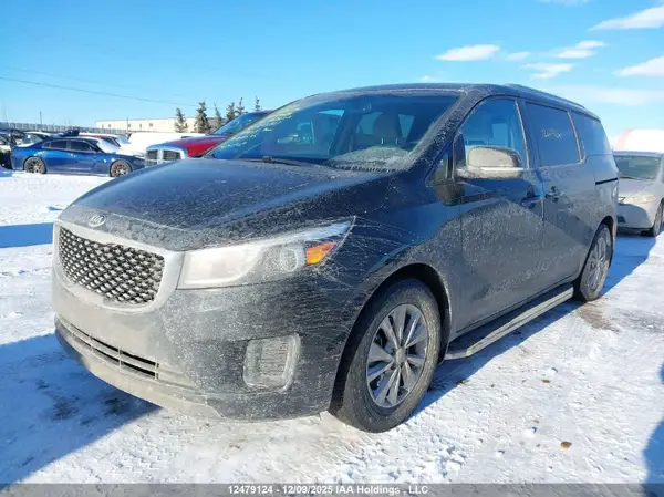 KNDMB5C17H6258781 2017 KIA SEDONA - Image 2