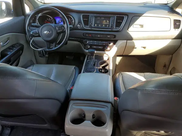 KNDMB5C17H6269215 2017 KIA SEDONA - Image 8