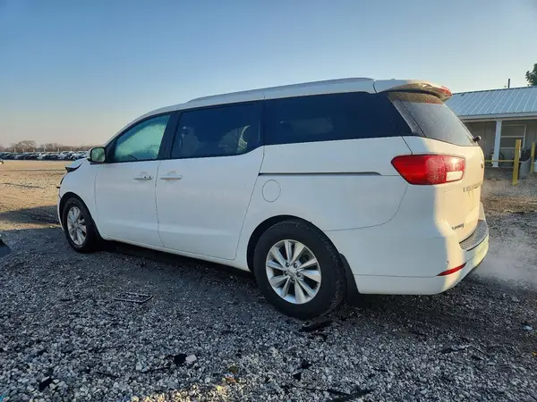 KNDMB5C17H6292526 2017 KIA SEDONA - Image 2