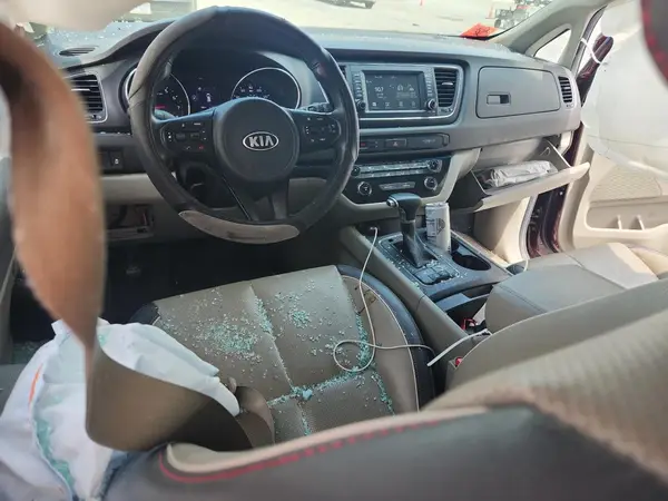 KNDMB5C17H6305498 2017 KIA SEDONA - Image 8